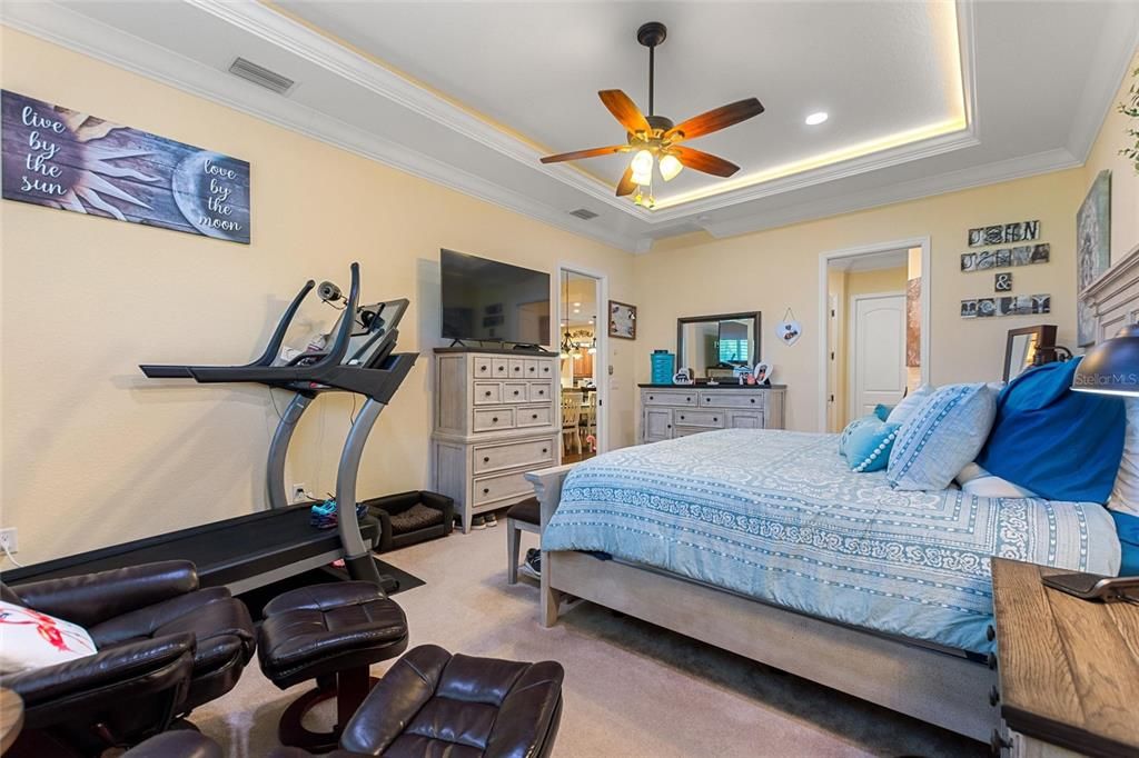 For Sale: $675,000 (2 beds, 2 baths, 2267 Square Feet)