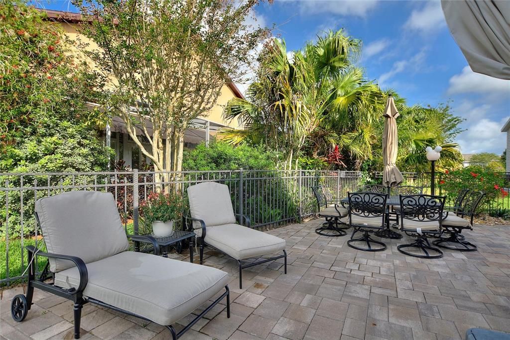 For Sale: $675,000 (2 beds, 2 baths, 2267 Square Feet)