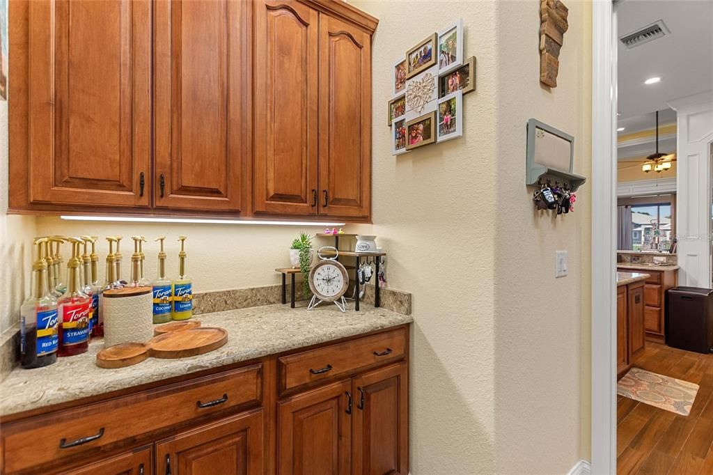 For Sale: $675,000 (2 beds, 2 baths, 2267 Square Feet)