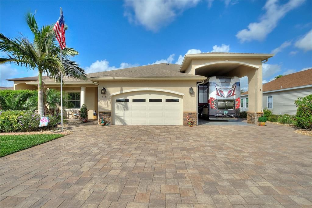 For Sale: $675,000 (2 beds, 2 baths, 2267 Square Feet)