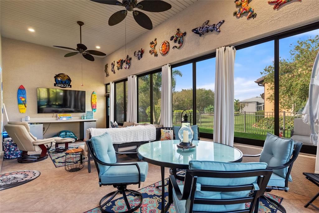 For Sale: $675,000 (2 beds, 2 baths, 2267 Square Feet)