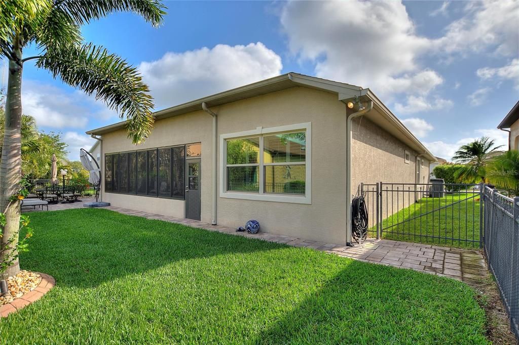 For Sale: $675,000 (2 beds, 2 baths, 2267 Square Feet)