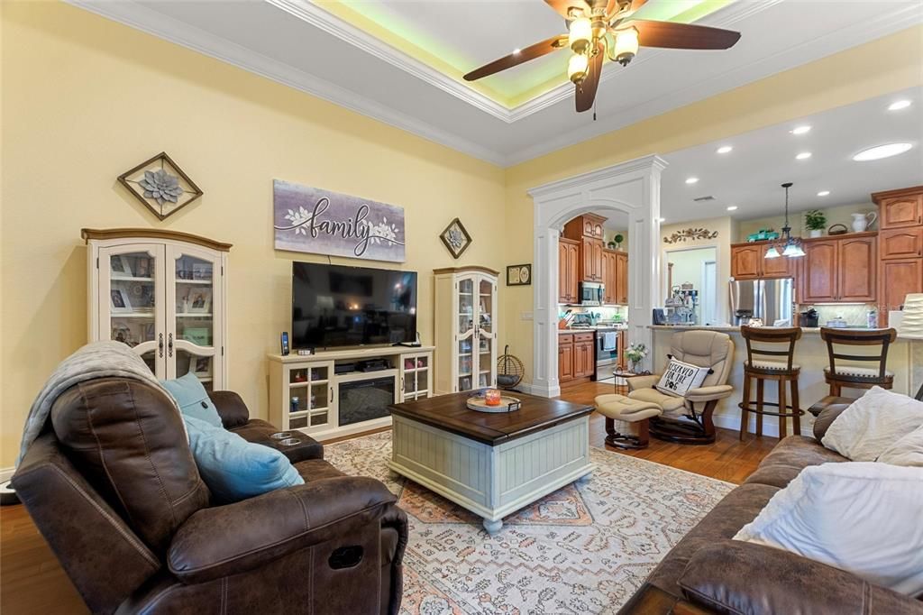 For Sale: $675,000 (2 beds, 2 baths, 2267 Square Feet)