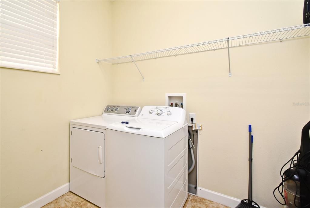 Active With Contract: $3,050 (7 beds, 5 baths, 3291 Square Feet)