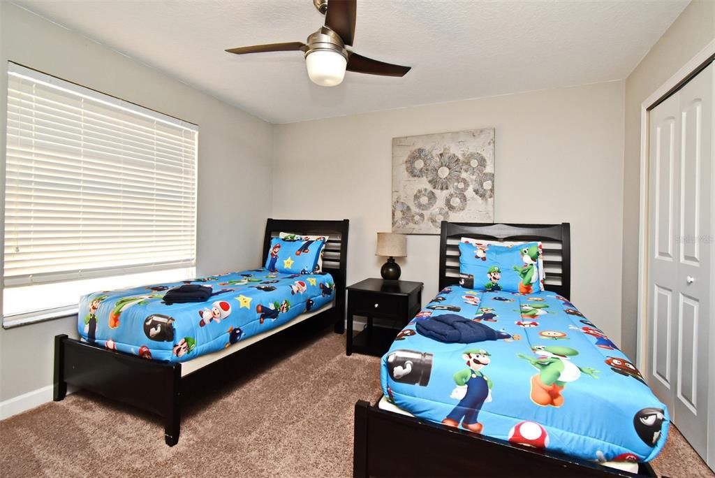 Active With Contract: $3,050 (7 beds, 5 baths, 3291 Square Feet)