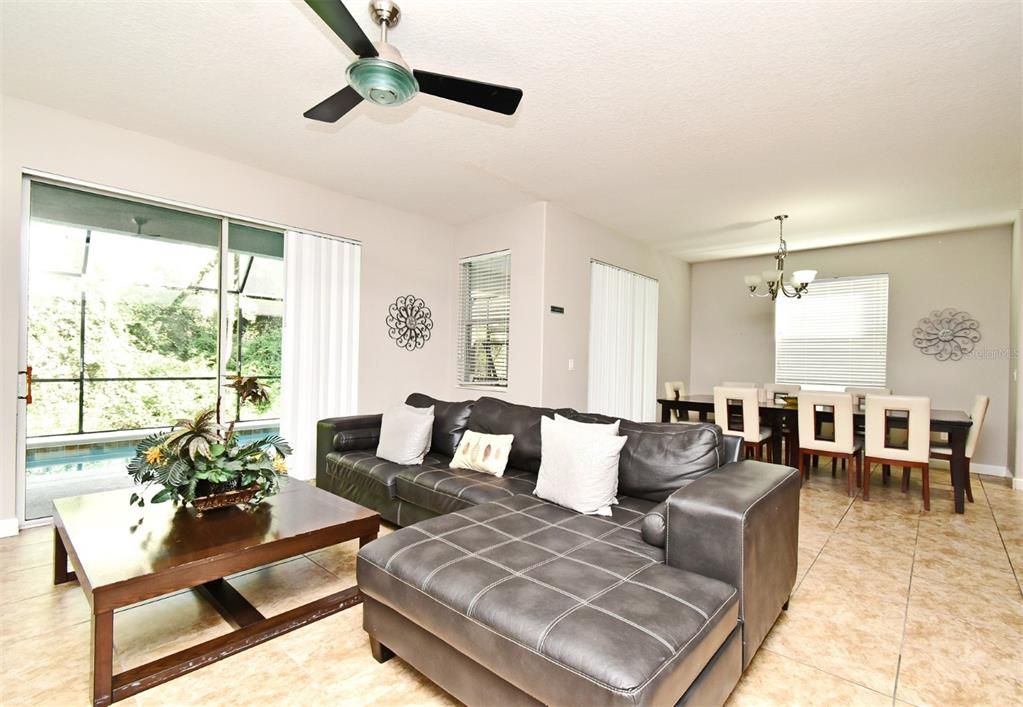 Active With Contract: $3,050 (7 beds, 5 baths, 3291 Square Feet)