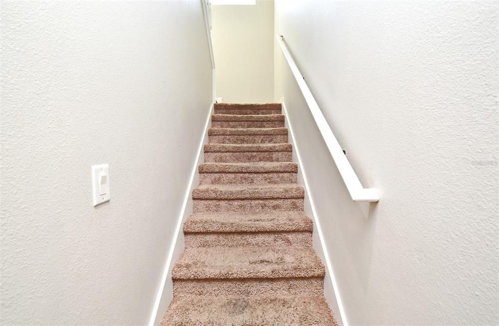 Active With Contract: $3,050 (7 beds, 5 baths, 3291 Square Feet)