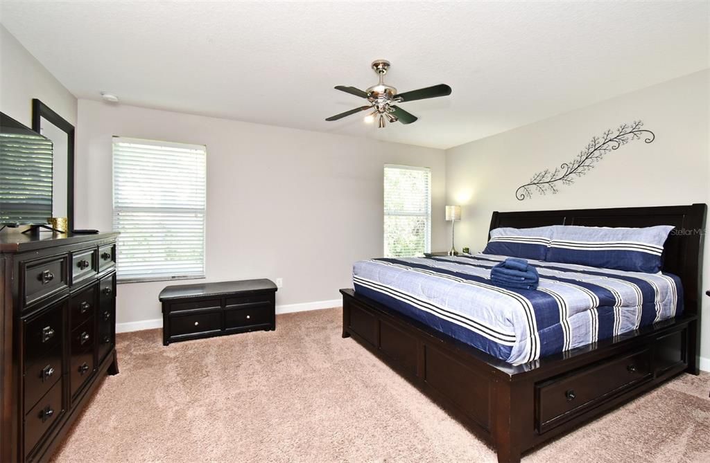 Active With Contract: $3,050 (7 beds, 5 baths, 3291 Square Feet)