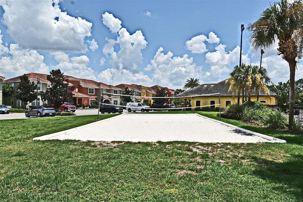 Active With Contract: $3,050 (7 beds, 5 baths, 3291 Square Feet)