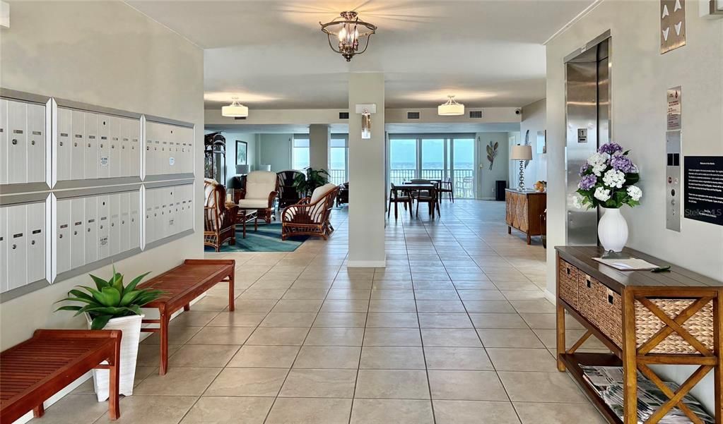 待售: $420,000 (2 贝兹, 2 浴室, 1342 平方英尺)