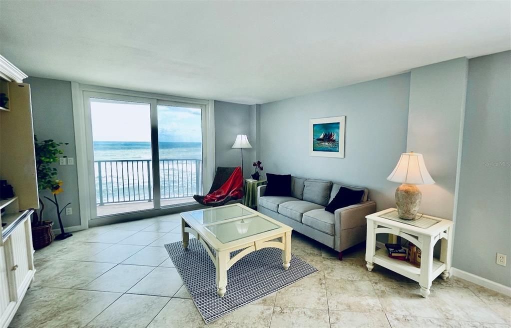 待售: $420,000 (2 贝兹, 2 浴室, 1342 平方英尺)