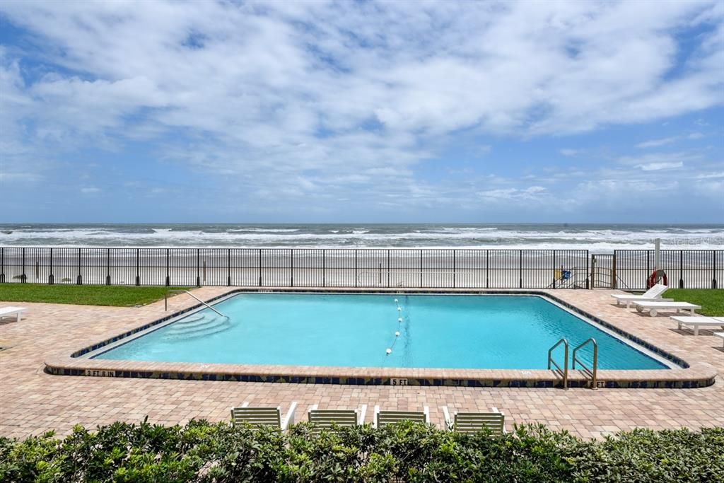 待售: $420,000 (2 贝兹, 2 浴室, 1342 平方英尺)