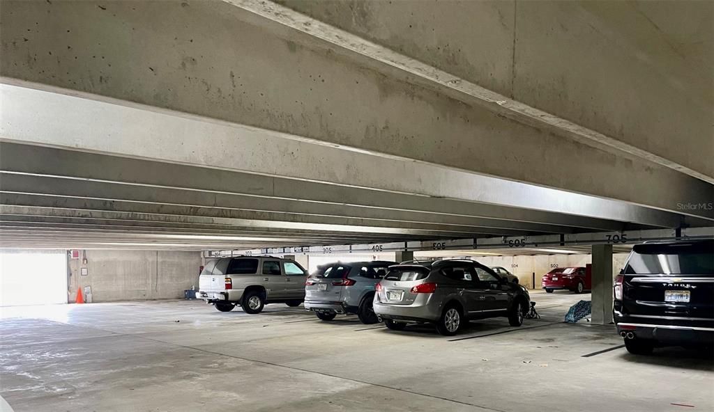 待售: $420,000 (2 贝兹, 2 浴室, 1342 平方英尺)