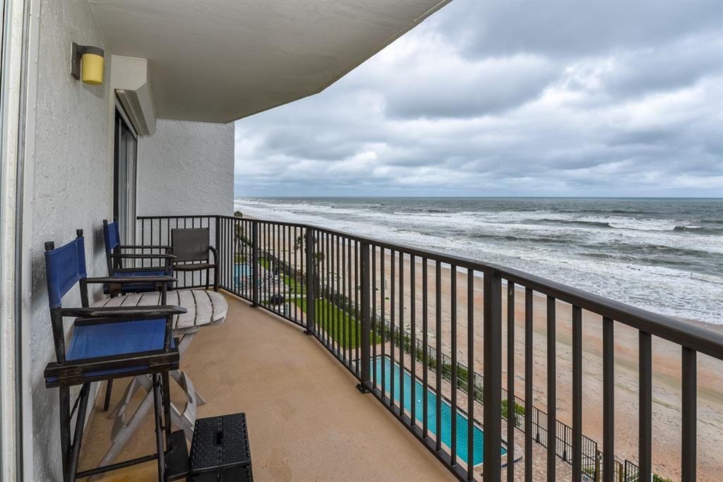 待售: $420,000 (2 贝兹, 2 浴室, 1342 平方英尺)