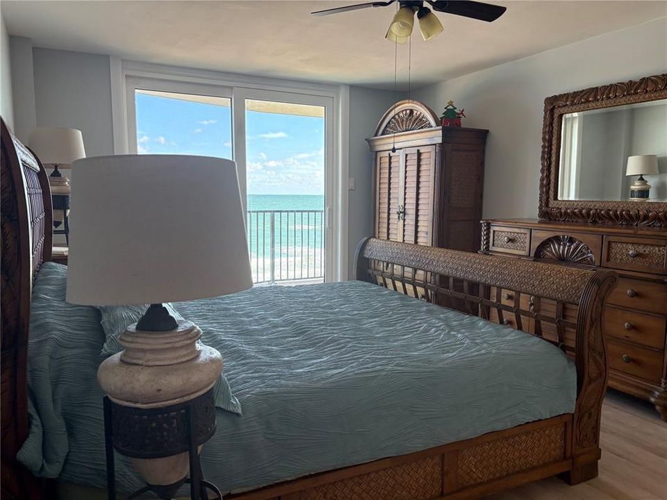 待售: $420,000 (2 贝兹, 2 浴室, 1342 平方英尺)