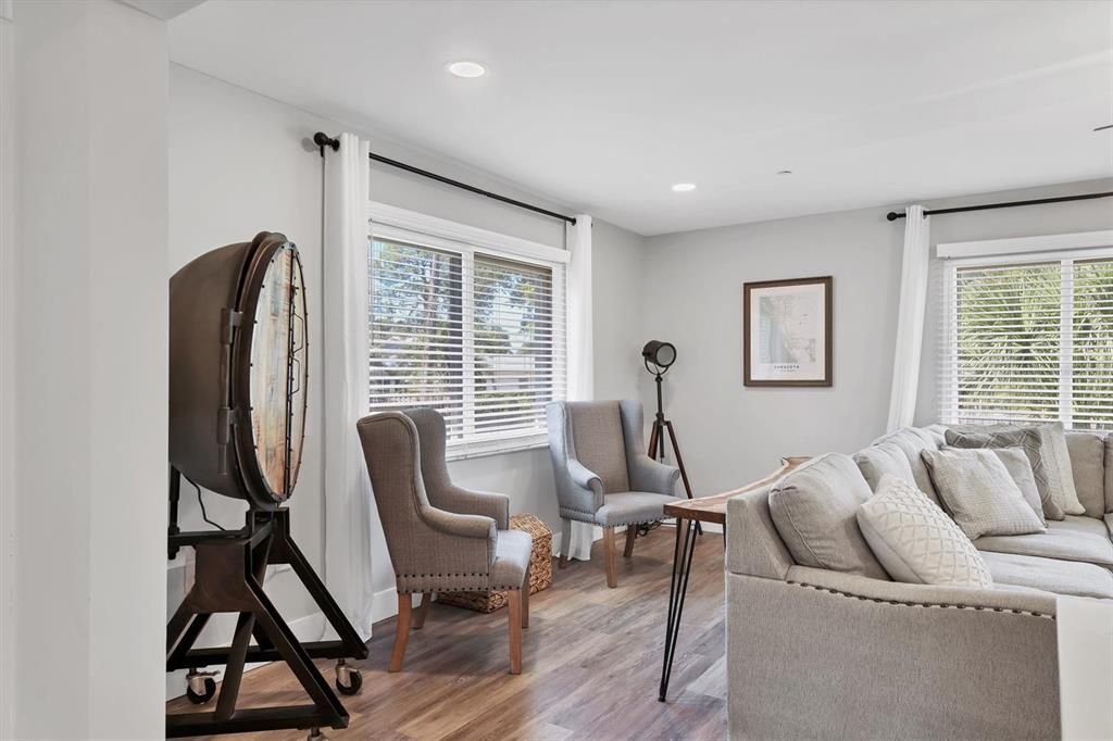 На продажу: $619,000 (3 спален, 2 ванн, 1856 Квадратных фут)