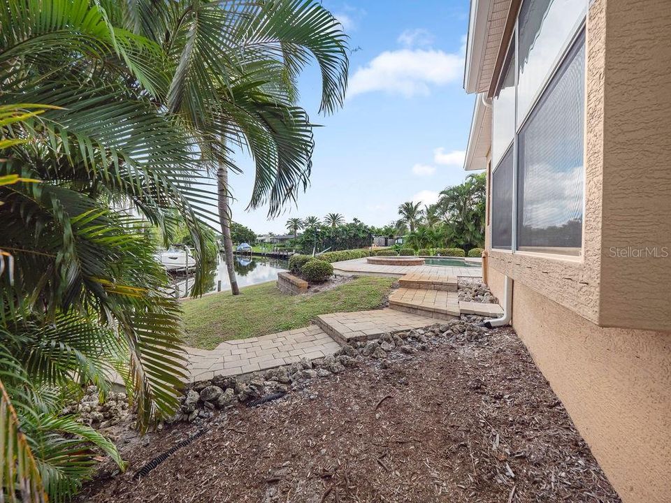 Под контрактом: $1,699,000 (4 спален, 4 ванн, 2910 Квадратных фут)