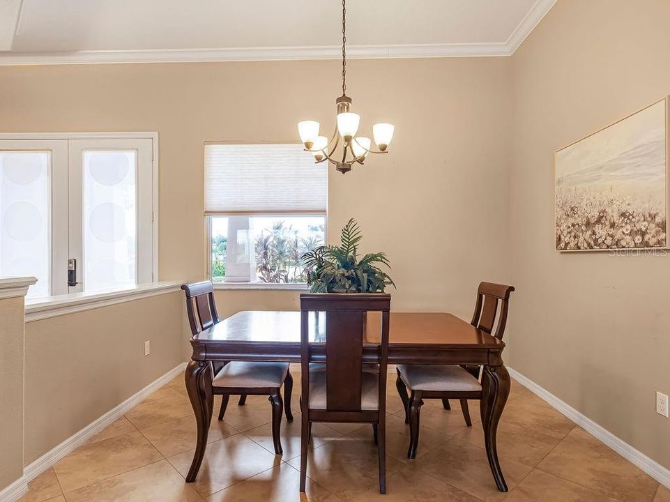 Под контрактом: $1,699,000 (4 спален, 4 ванн, 2910 Квадратных фут)