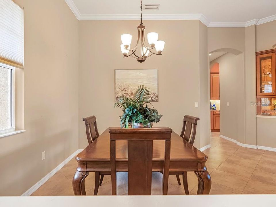 Под контрактом: $1,699,000 (4 спален, 4 ванн, 2910 Квадратных фут)