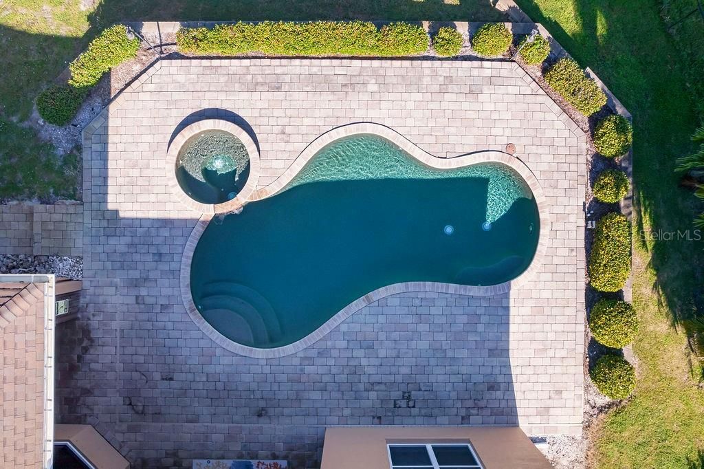 Под контрактом: $1,699,000 (4 спален, 4 ванн, 2910 Квадратных фут)