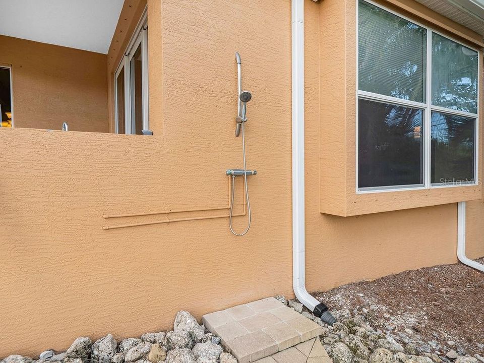 Под контрактом: $1,699,000 (4 спален, 4 ванн, 2910 Квадратных фут)