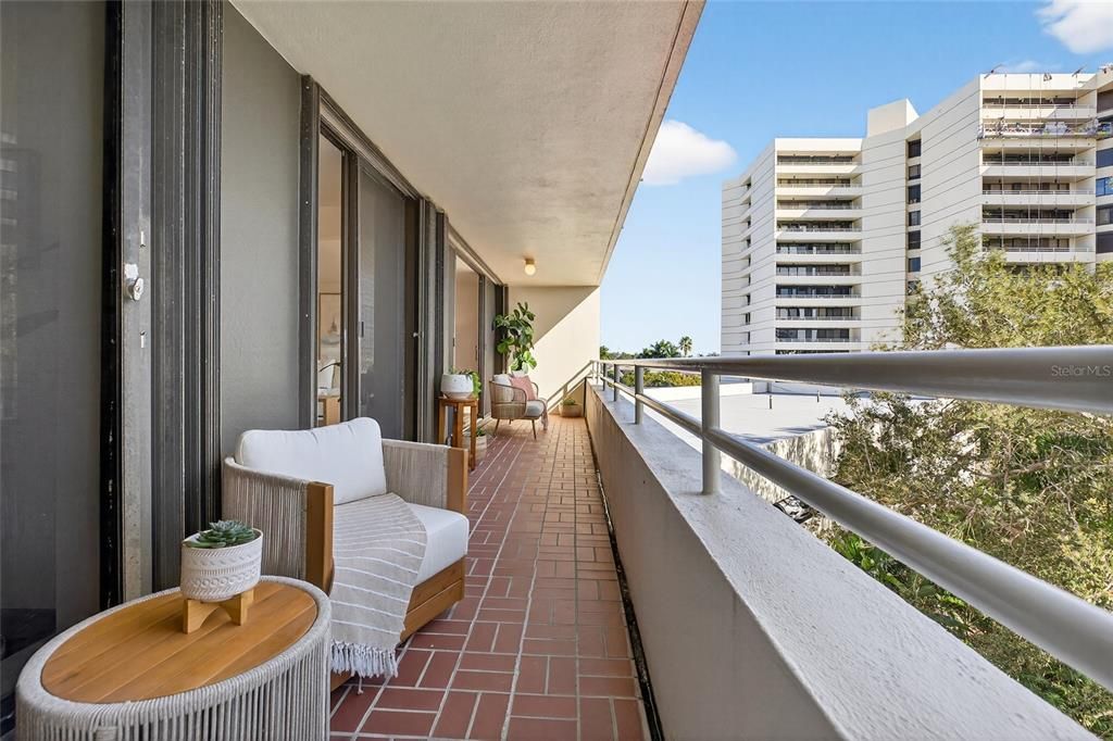 For Sale: $400,000 (2 beds, 2 baths, 1476 Square Feet)