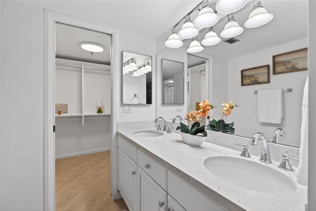 For Sale: $400,000 (2 beds, 2 baths, 1476 Square Feet)