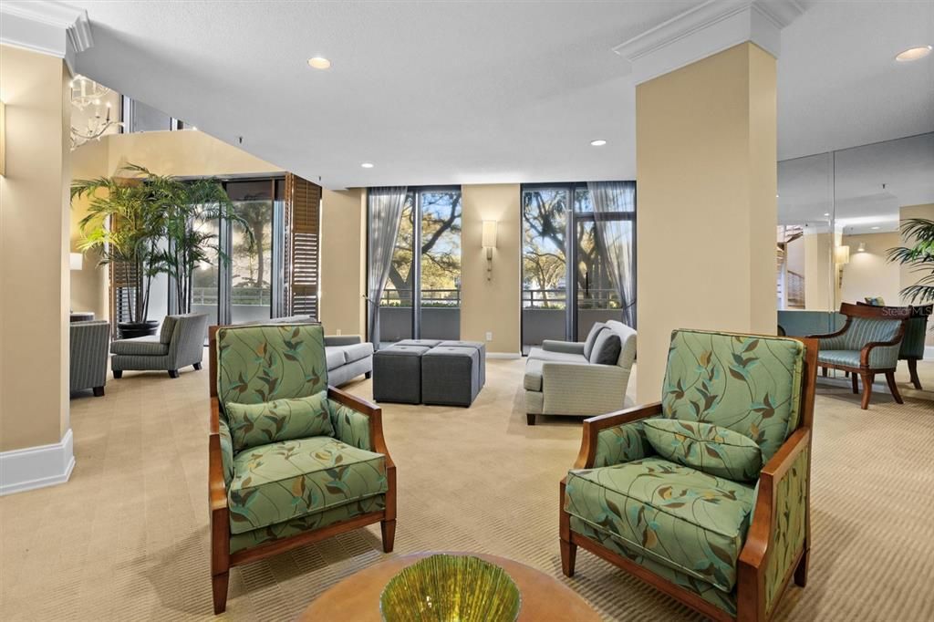 For Sale: $400,000 (2 beds, 2 baths, 1476 Square Feet)