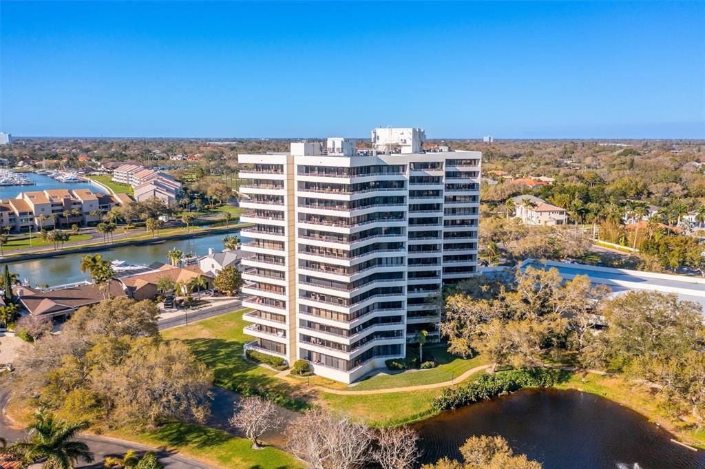 For Sale: $400,000 (2 beds, 2 baths, 1476 Square Feet)