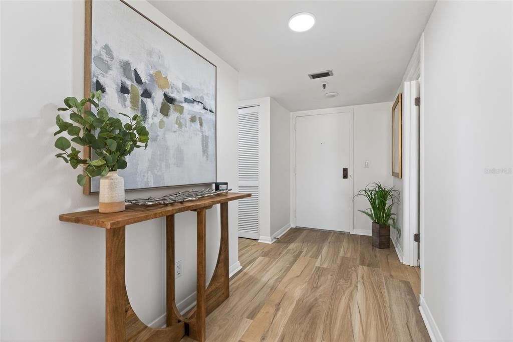 For Sale: $400,000 (2 beds, 2 baths, 1476 Square Feet)