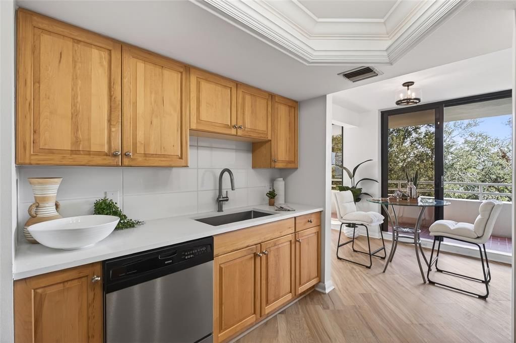 For Sale: $400,000 (2 beds, 2 baths, 1476 Square Feet)