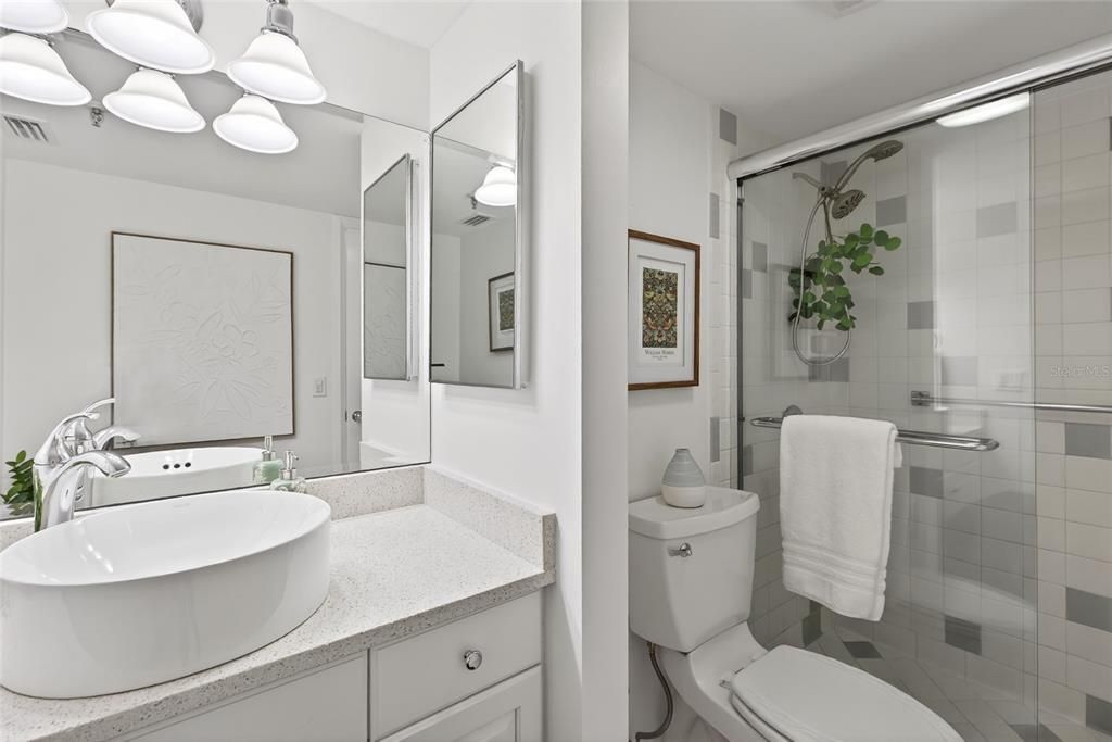 For Sale: $400,000 (2 beds, 2 baths, 1476 Square Feet)