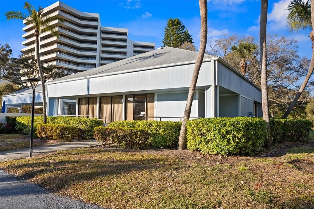 For Sale: $400,000 (2 beds, 2 baths, 1476 Square Feet)