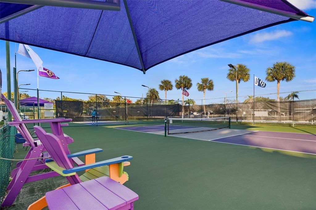 For Sale: $400,000 (2 beds, 2 baths, 1476 Square Feet)