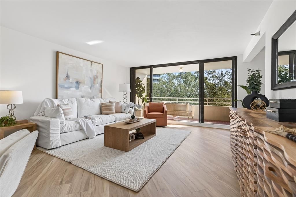 For Sale: $400,000 (2 beds, 2 baths, 1476 Square Feet)