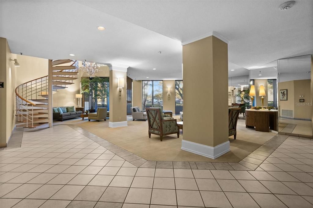 For Sale: $400,000 (2 beds, 2 baths, 1476 Square Feet)