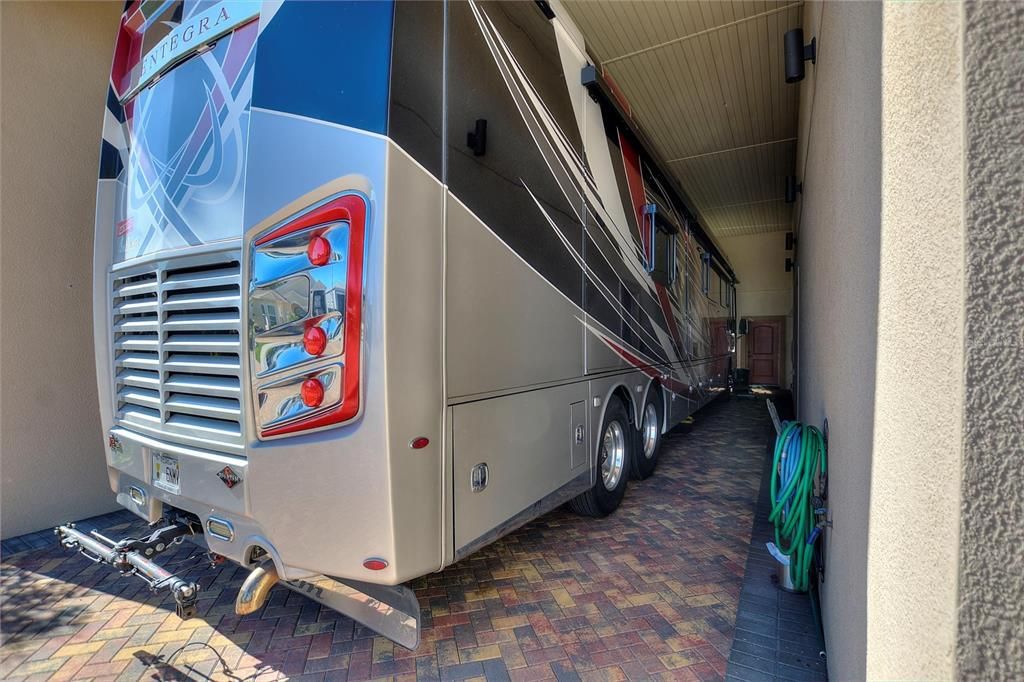 待售: $767,000 (2 贝兹, 2 浴室, 2844 平方英尺)