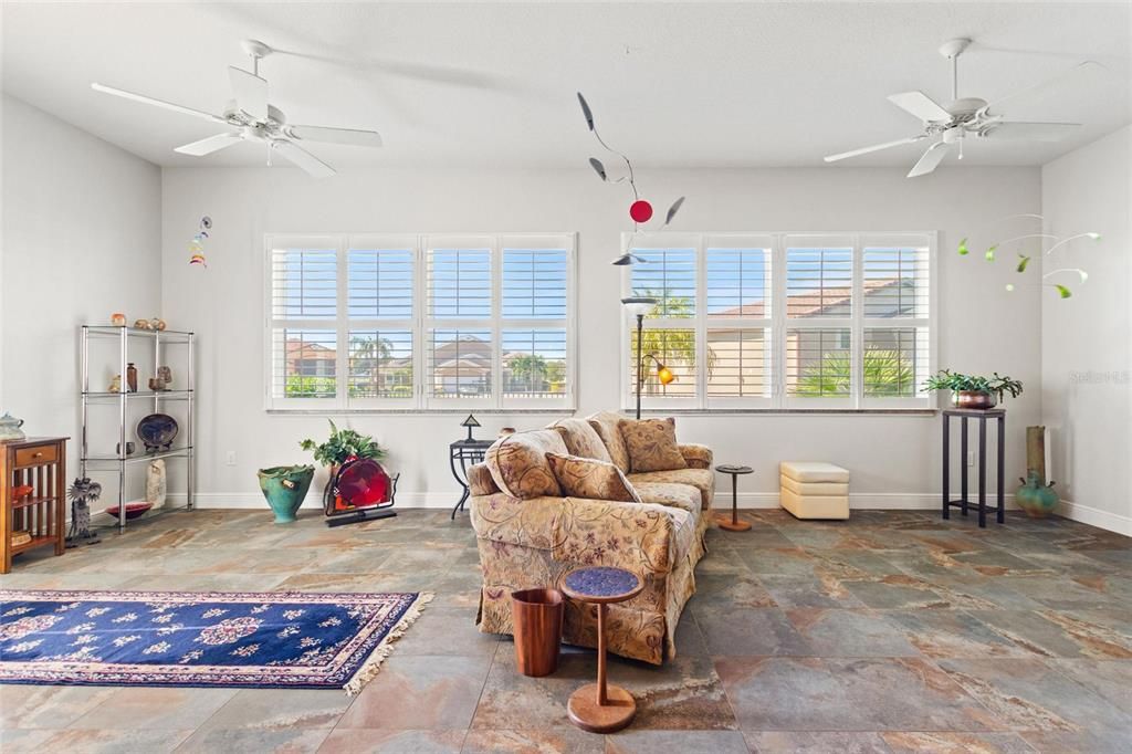 待售: $767,000 (2 贝兹, 2 浴室, 2844 平方英尺)