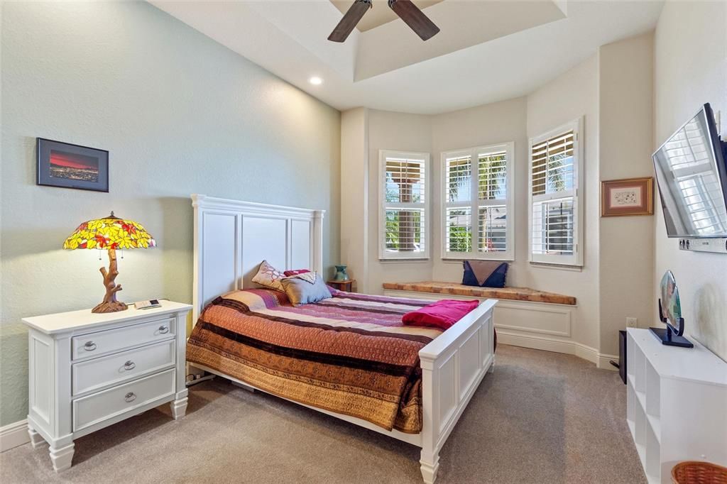 待售: $767,000 (2 贝兹, 2 浴室, 2844 平方英尺)