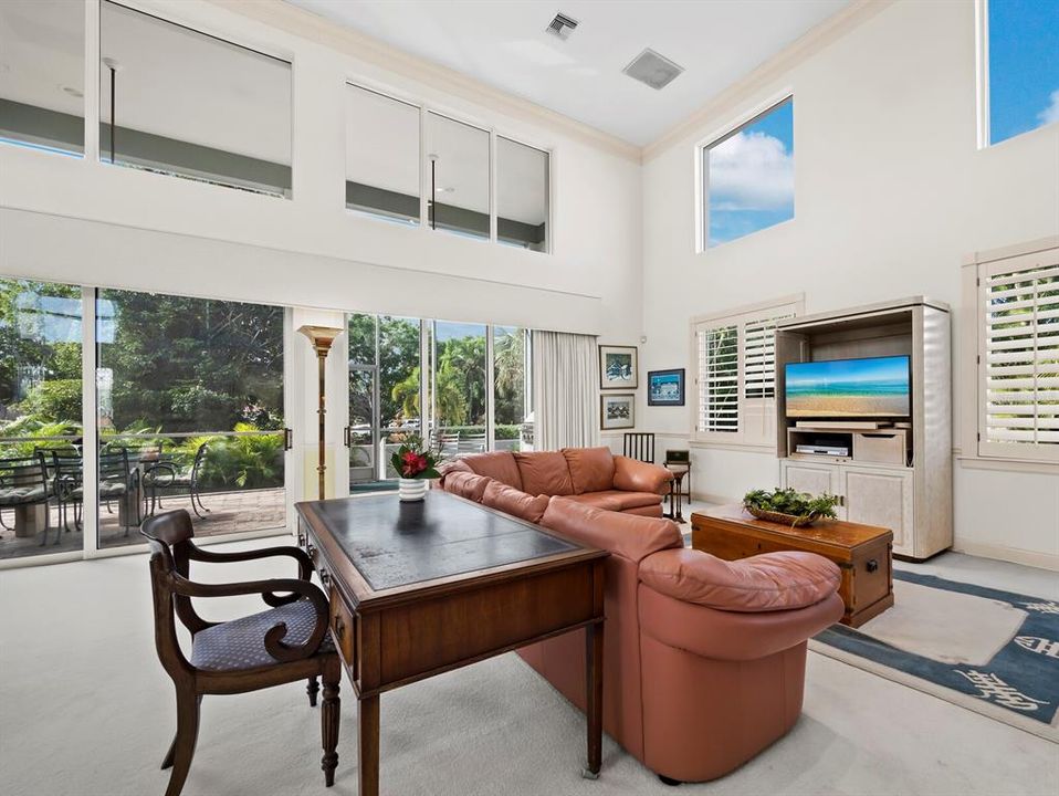 En Venta: $1,495,000 (3 camas, 3 baños, 3239 Pies cuadrados)