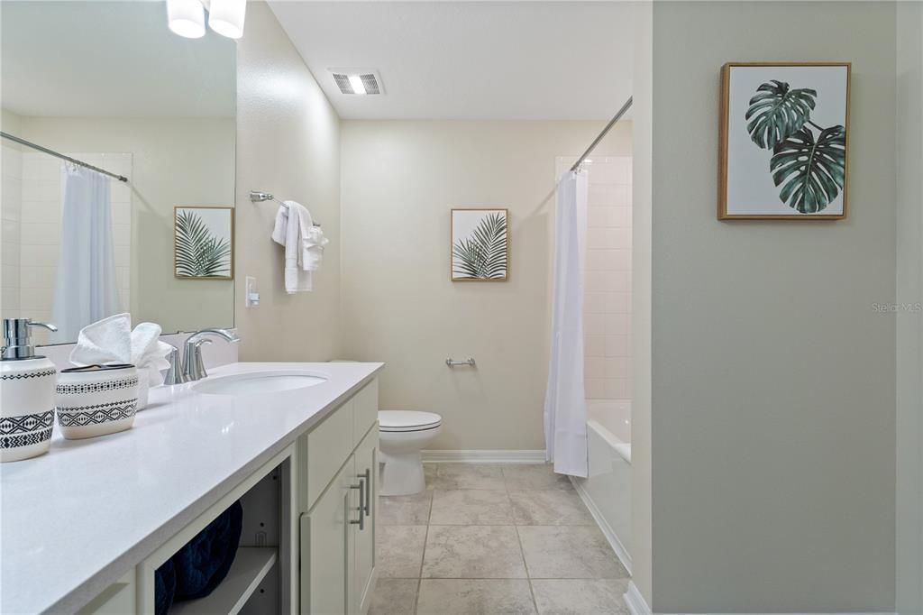 Active With Contract: $404,900 (3 beds, 2 baths, 1329 Square Feet)