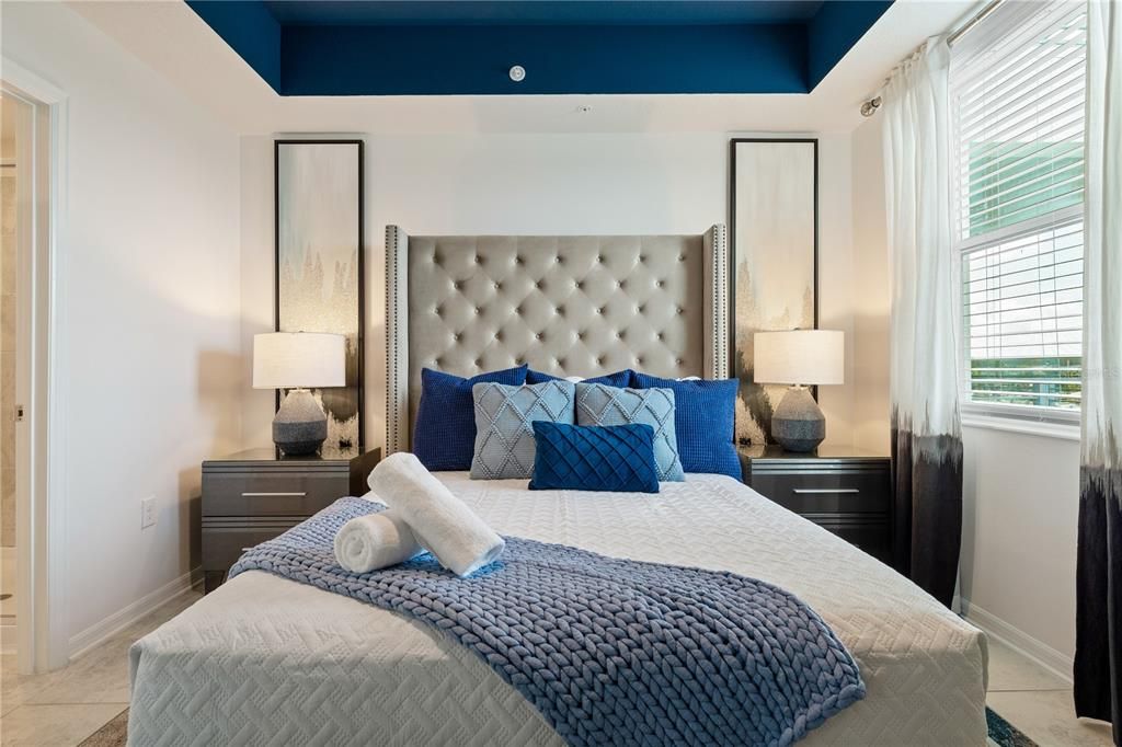 Active With Contract: $404,900 (3 beds, 2 baths, 1329 Square Feet)