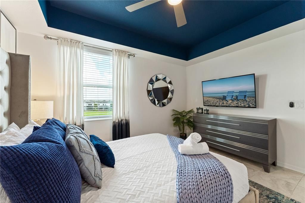 Active With Contract: $404,900 (3 beds, 2 baths, 1329 Square Feet)