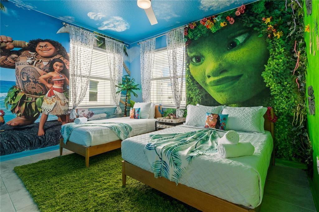 Active With Contract: $404,900 (3 beds, 2 baths, 1329 Square Feet)