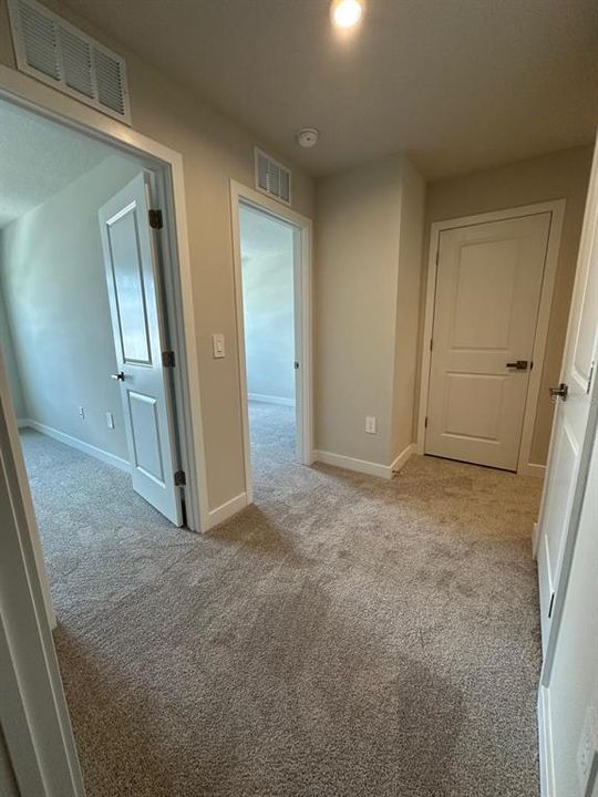 出租: $2,300 (3 贝兹, 2 浴室, 1674 平方英尺)