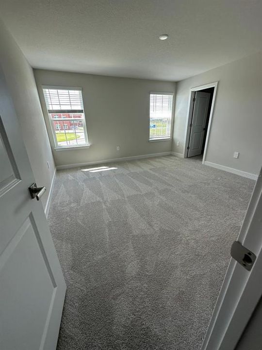 出租: $2,300 (3 贝兹, 2 浴室, 1674 平方英尺)