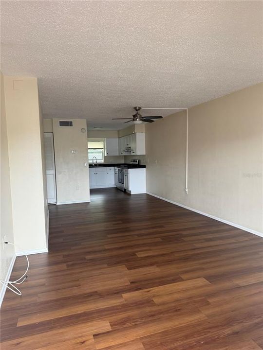 En Renta: $1,400 (2 camas, 1 baños, 800 Pies cuadrados)