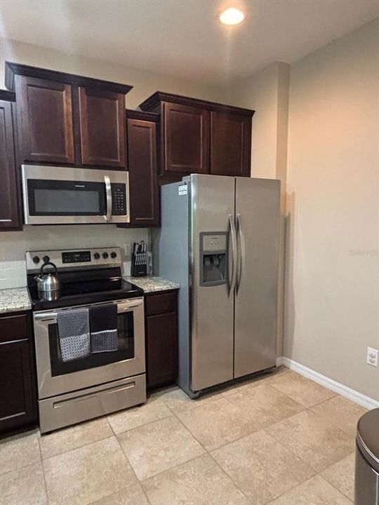 В аренду: $2,600 (3 спален, 2 ванн, 1567 Квадратных фут)