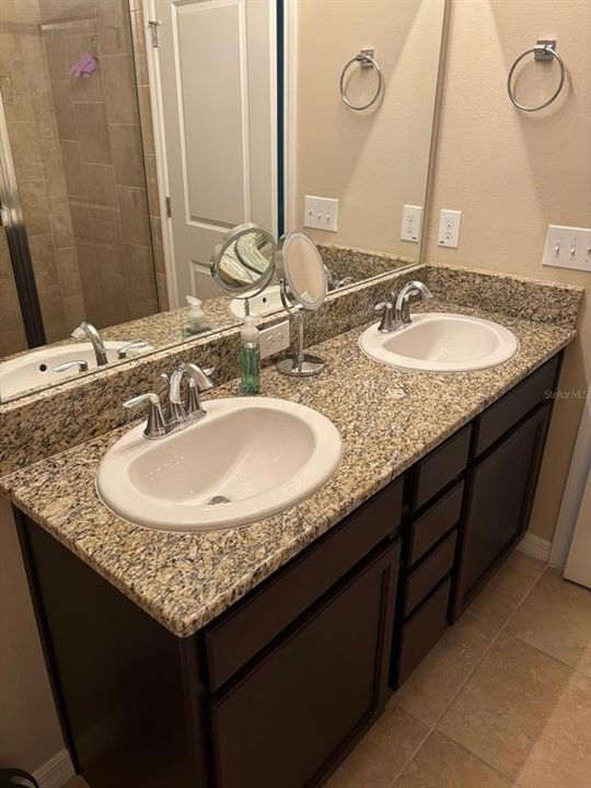 В аренду: $2,600 (3 спален, 2 ванн, 1567 Квадратных фут)