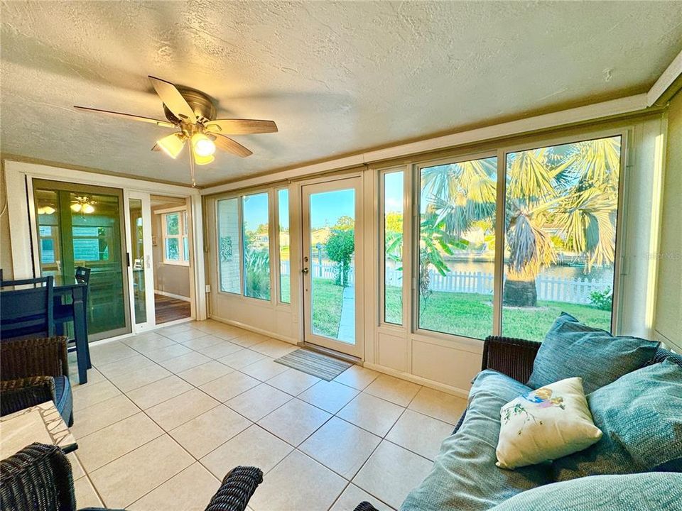 For Rent: $2,900 (2 beds, 1 baths, 1121 Square Feet)